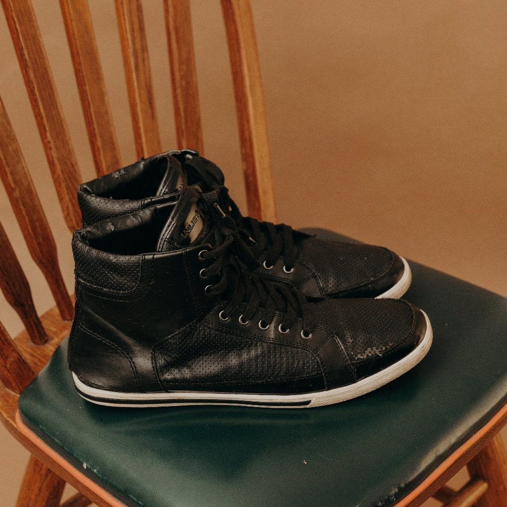 Kenneth Cole Unlisted Men's Tie Of Glory High Tops